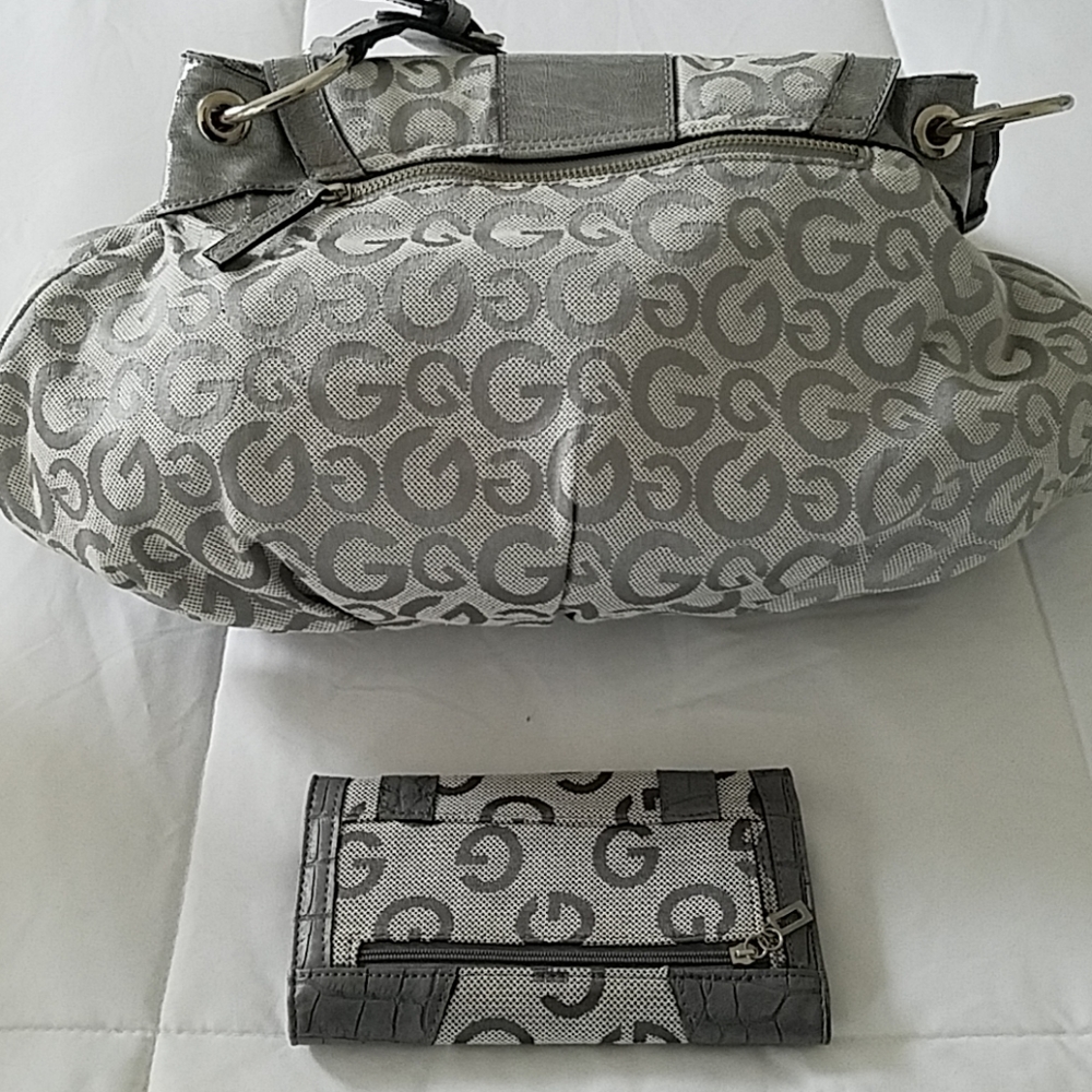 G by GUESS Gently Used Purse and NWOT Wallet - Picture 3 of 8